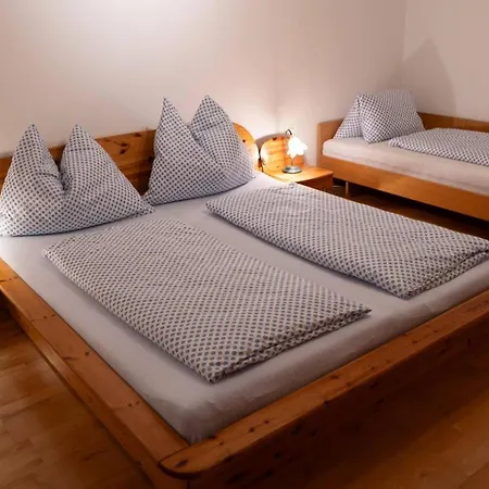 Tanjas Haus Am Mondsee Homestay *
